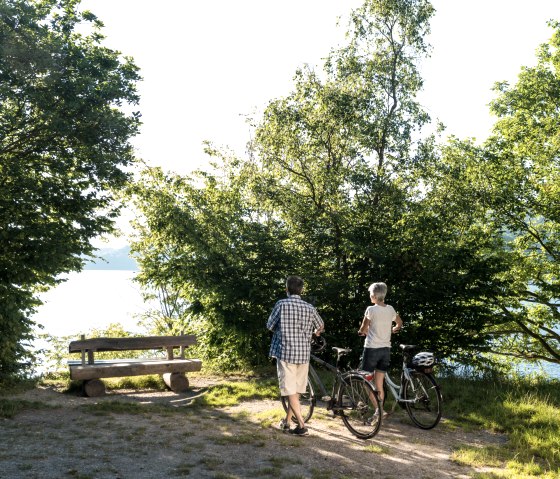 Fietsers op de Rursee, © Städteregion Aachen, D. Ketz