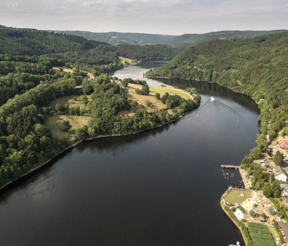 Fietstocht Eifel-Höhen-Route: Uitzicht op Einruhr en de Obersee, © Eifel Tourismus GmbH/D. Ketz
