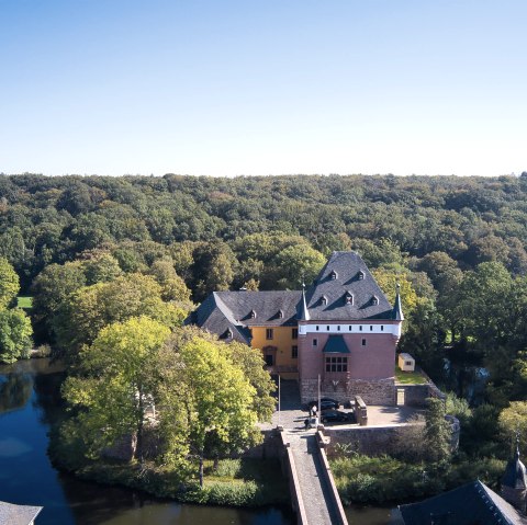 Schloss Bugau - Frontansicht, © VOTH 3D-Touren